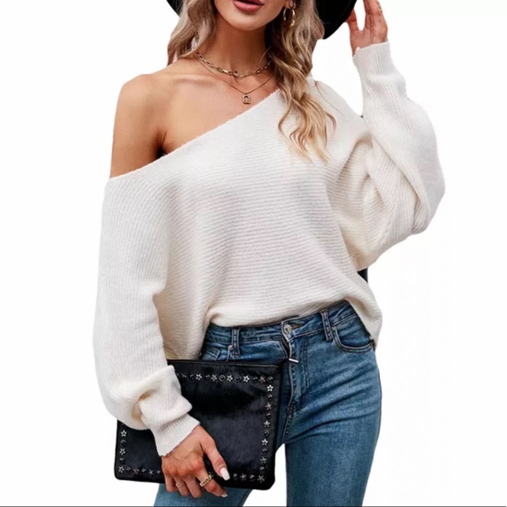 Pippidip Off The Shoulder Sweater - Picture 2 of 11